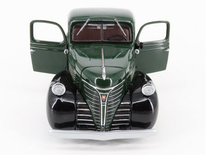 1:24 Scale Danbury Mint Die-Cast 1941 Plymouth Pickup Truck