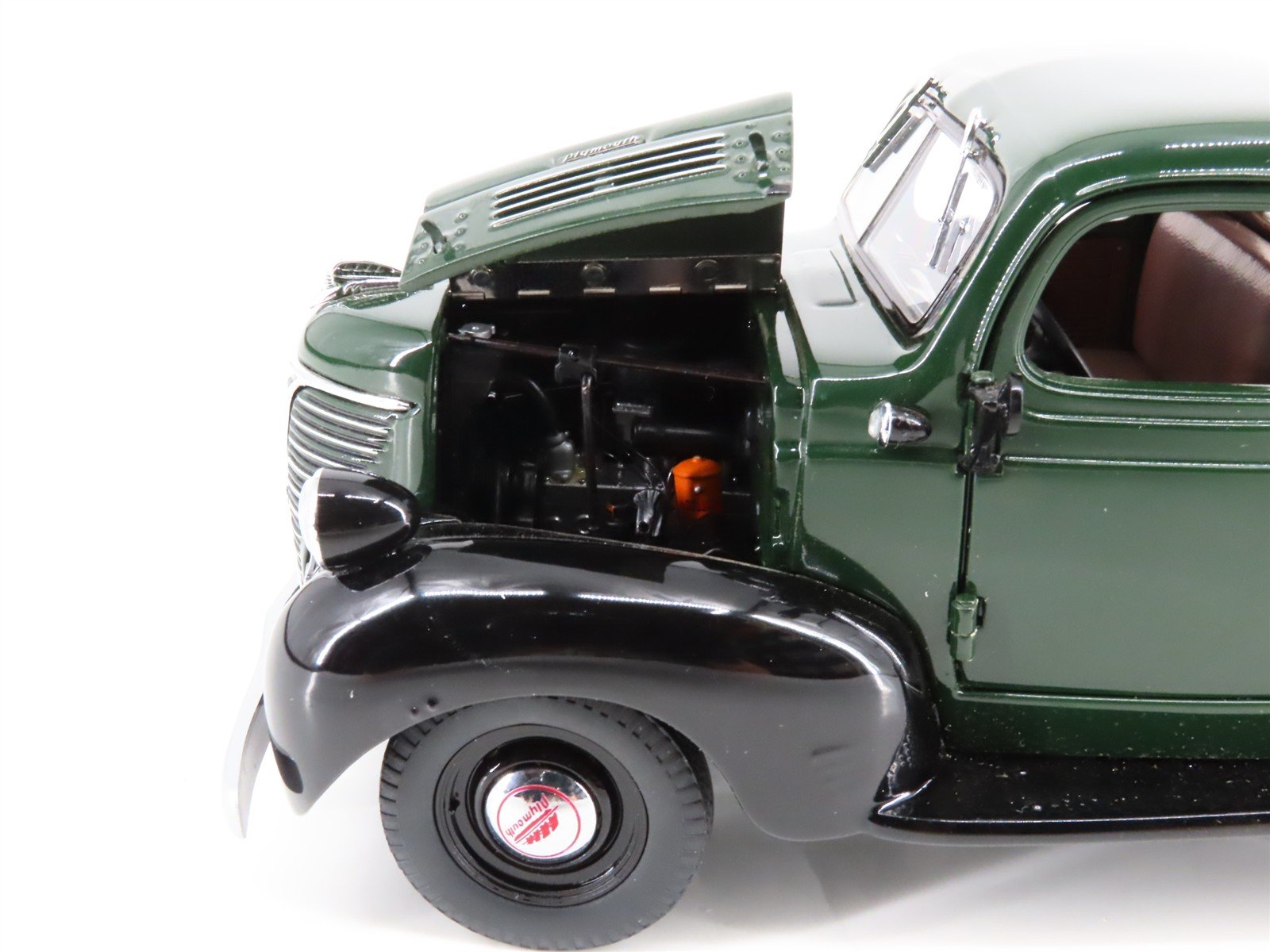 1:24 Scale Danbury Mint Die-Cast 1941 Plymouth Pickup Truck