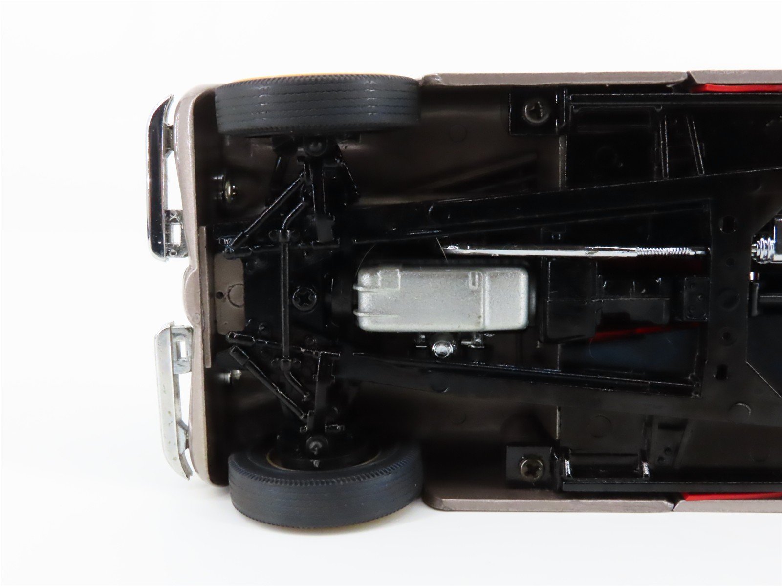 1:24 Scale Danbury Mint Die-Cast 1949 Jaguar XK120