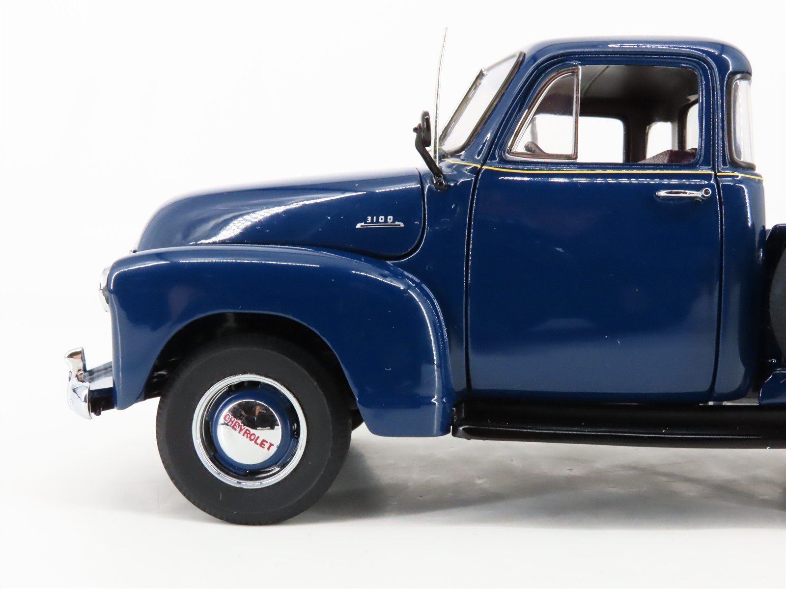 1:24 Scale Danbury Mint Die-Cast 1953 Blue Chevrolet 3100 Pickup Truck