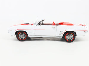 1:24 Scale Danbury Mint Die-Cast 1969 Chevrolet Camaro SS - Racing Colors