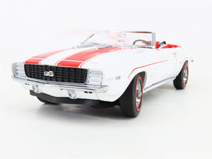 1:24 Scale Danbury Mint Die-Cast 1969 Chevrolet Camaro SS - Racing Colors