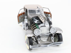 1:24 Scale Franklin Mint Die-Cast 1933 Duesenberg SJ Twenty Grand Sedan