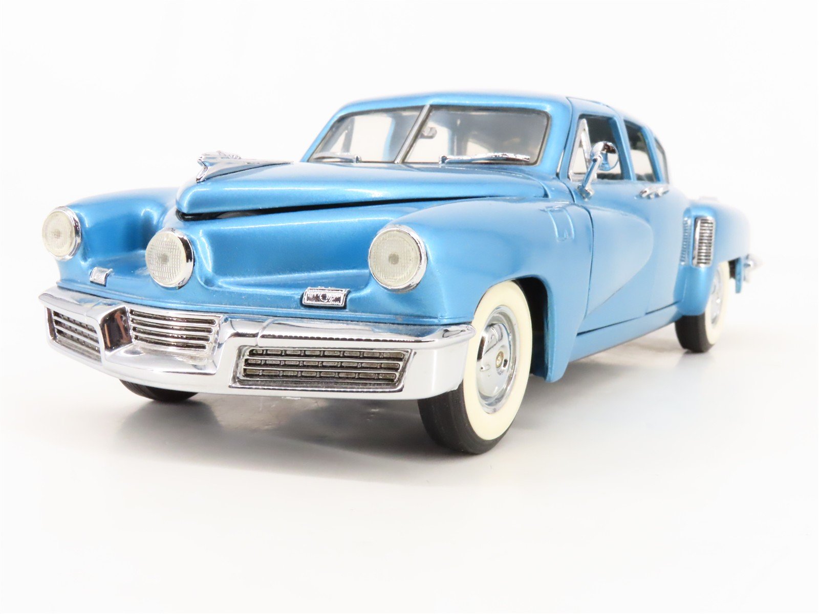 1:24 Scale Franklin Mint Die-Cast 1948 Tucker 48 Sedan