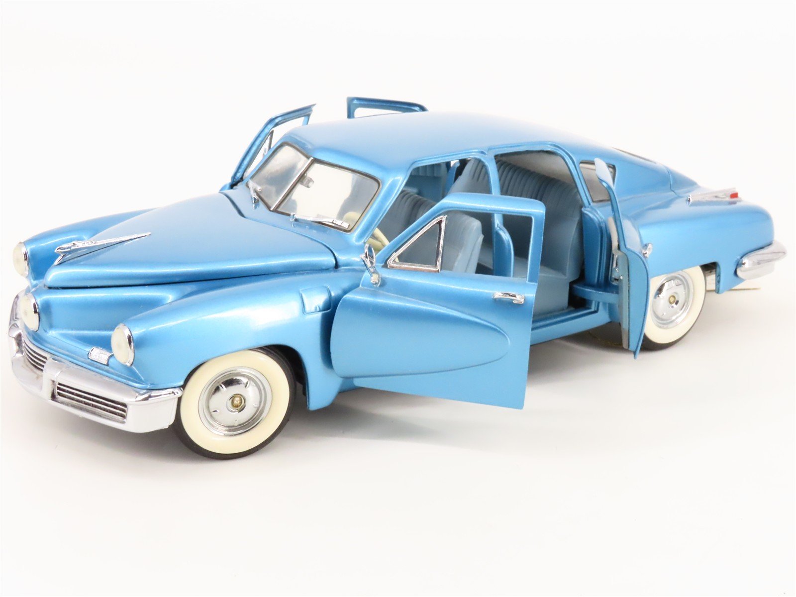 1:24 Scale Franklin Mint Die-Cast 1948 Tucker 48 Sedan