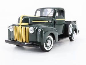 1:24 Scale Danbury Mint Die-Cast 1942 Ford Pickup Truck
