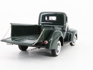 1:24 Scale Danbury Mint Die-Cast 1942 Ford Pickup Truck