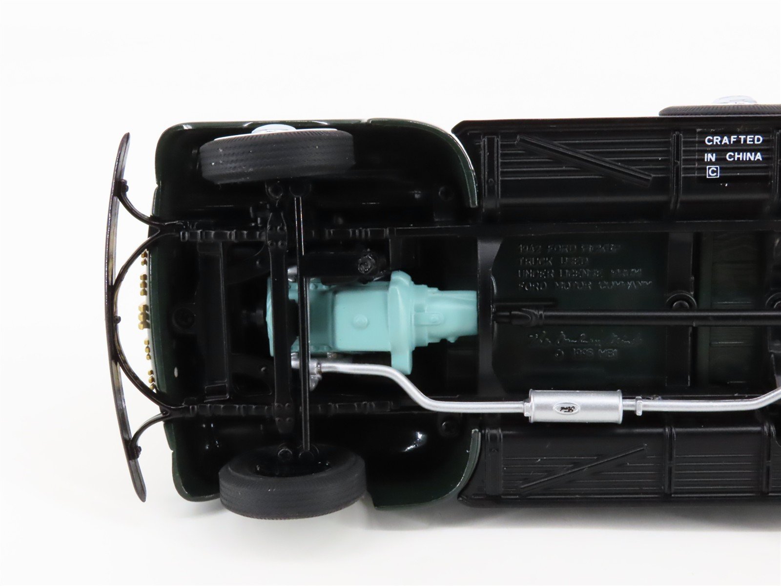 1:24 Scale Danbury Mint Die-Cast 1942 Ford Pickup Truck