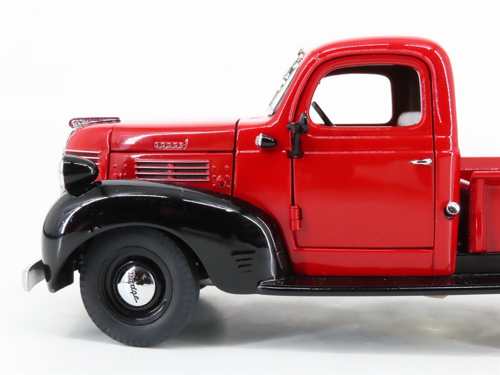 1:24 Scale Danbury Mint Die-Cast 1941 Dodge Pickup Truck