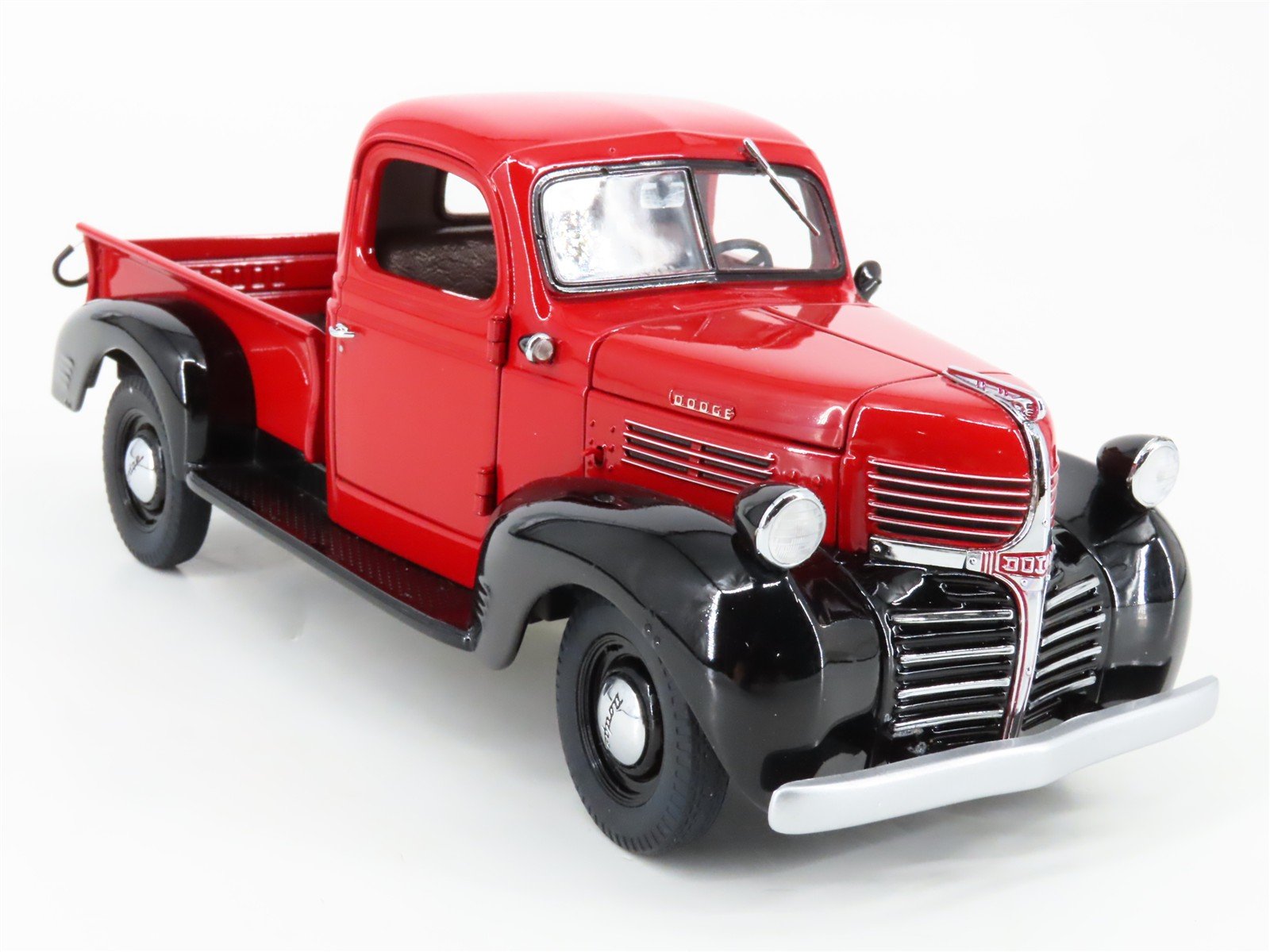 1:24 Scale Danbury Mint Die-Cast 1941 Dodge Pickup Truck