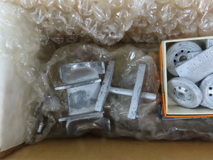 O 1/48 Scale Ashland Car Works Die-Cast Kit #BK-1 Undecorated Mack Bus