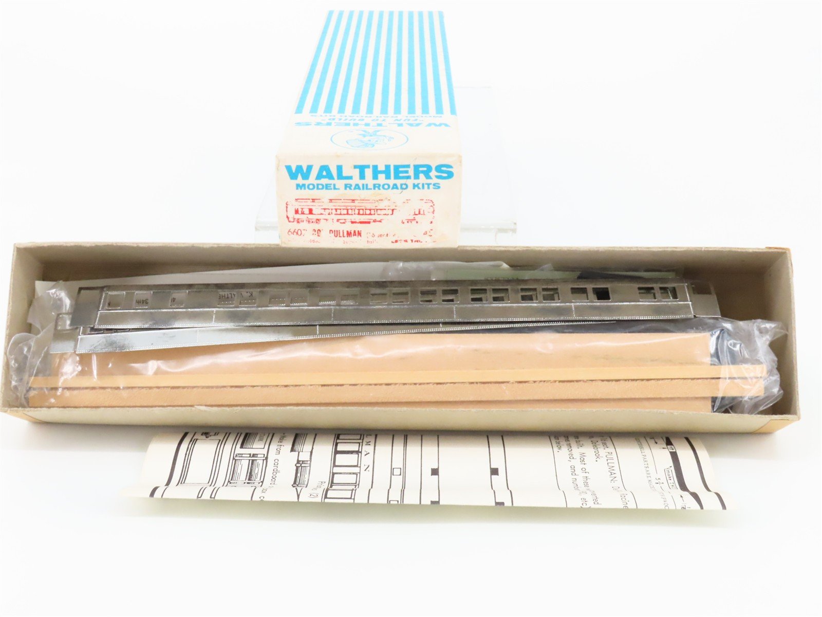 HO Scale Walthers Kit 6607 Wood & Metal Pullman 80' Passenger Car