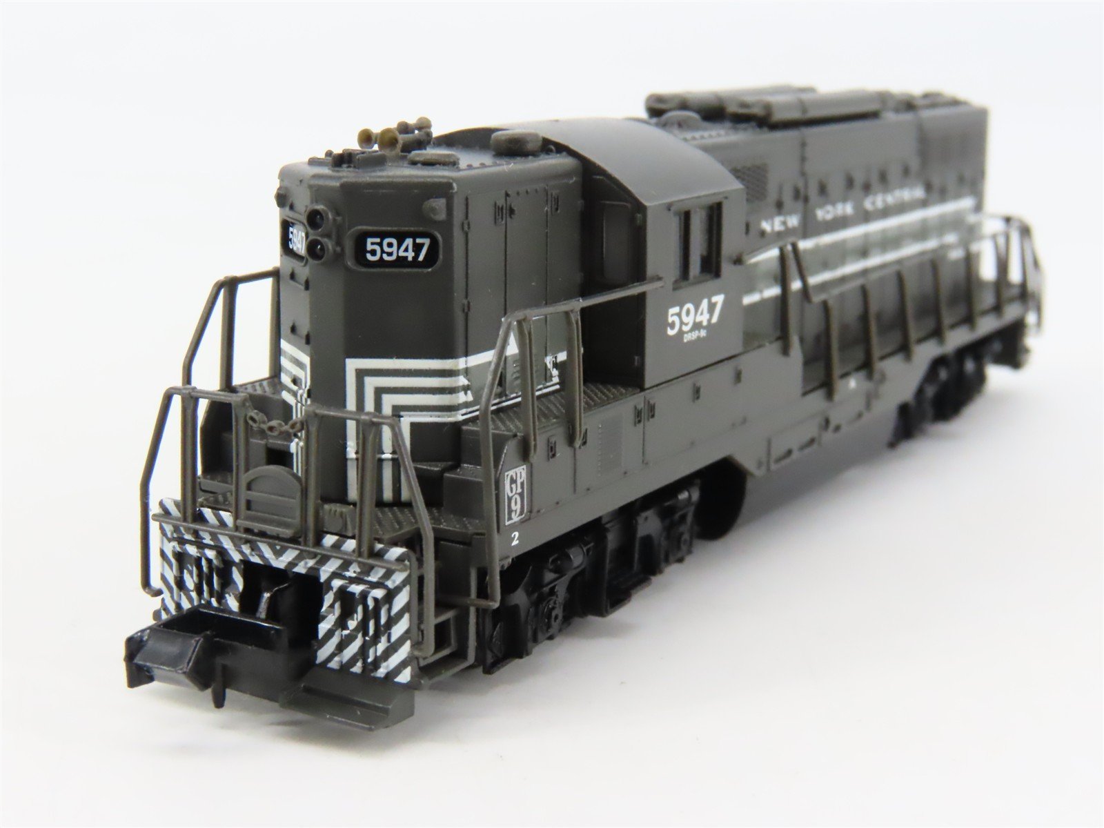 N Scale Atlas 48414 NYC New York Central EMD GP9TT Diesel Locomotive #5947