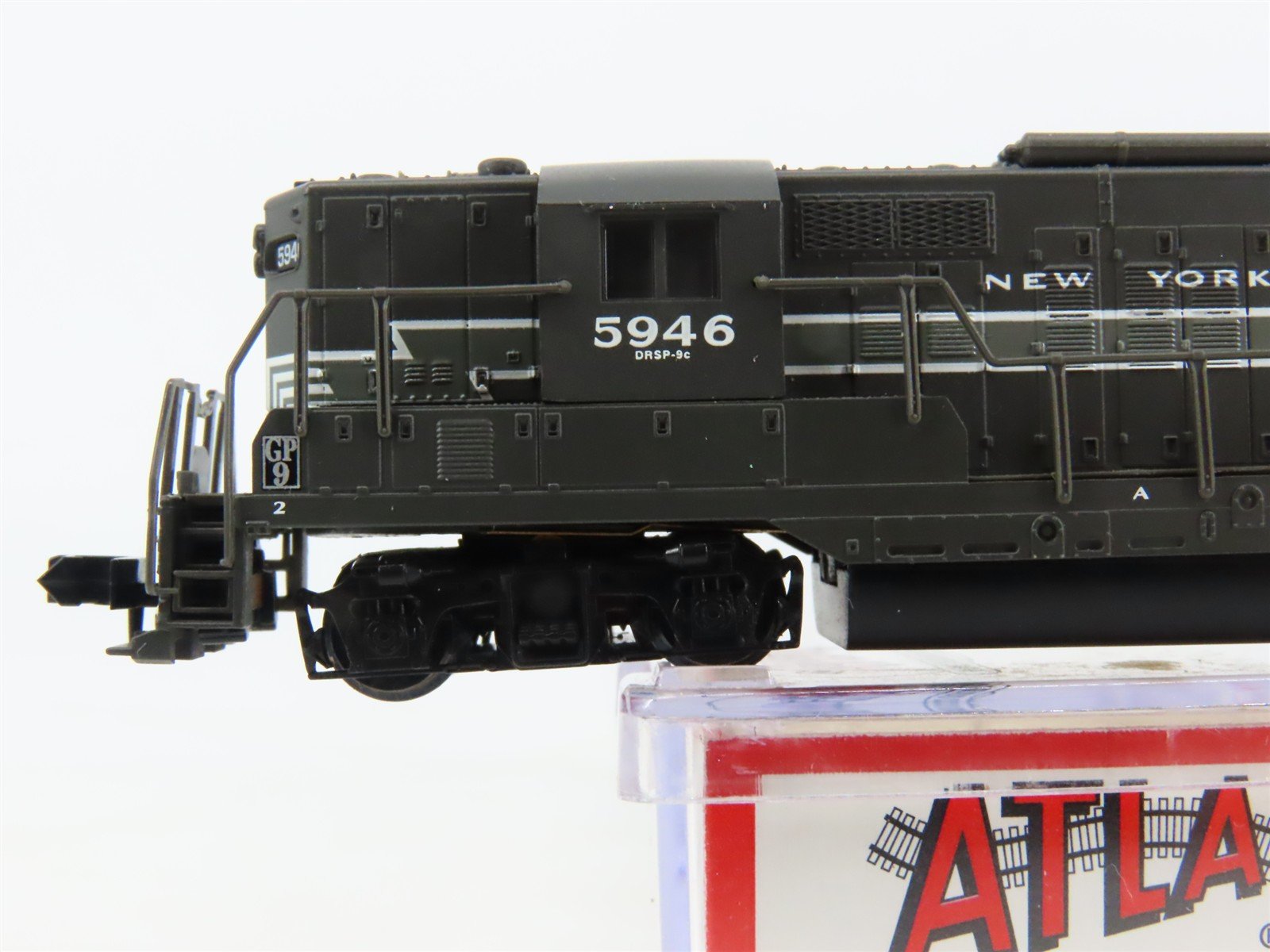 N Scale Atlas 48413 NYC New York Central EMD GP9TT Diesel Locomotive #5946