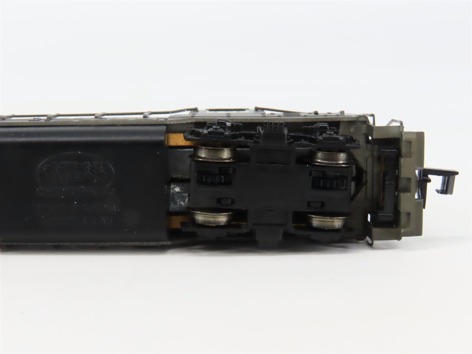 N Scale Atlas 48413 NYC New York Central EMD GP9TT Diesel Locomotive #5946