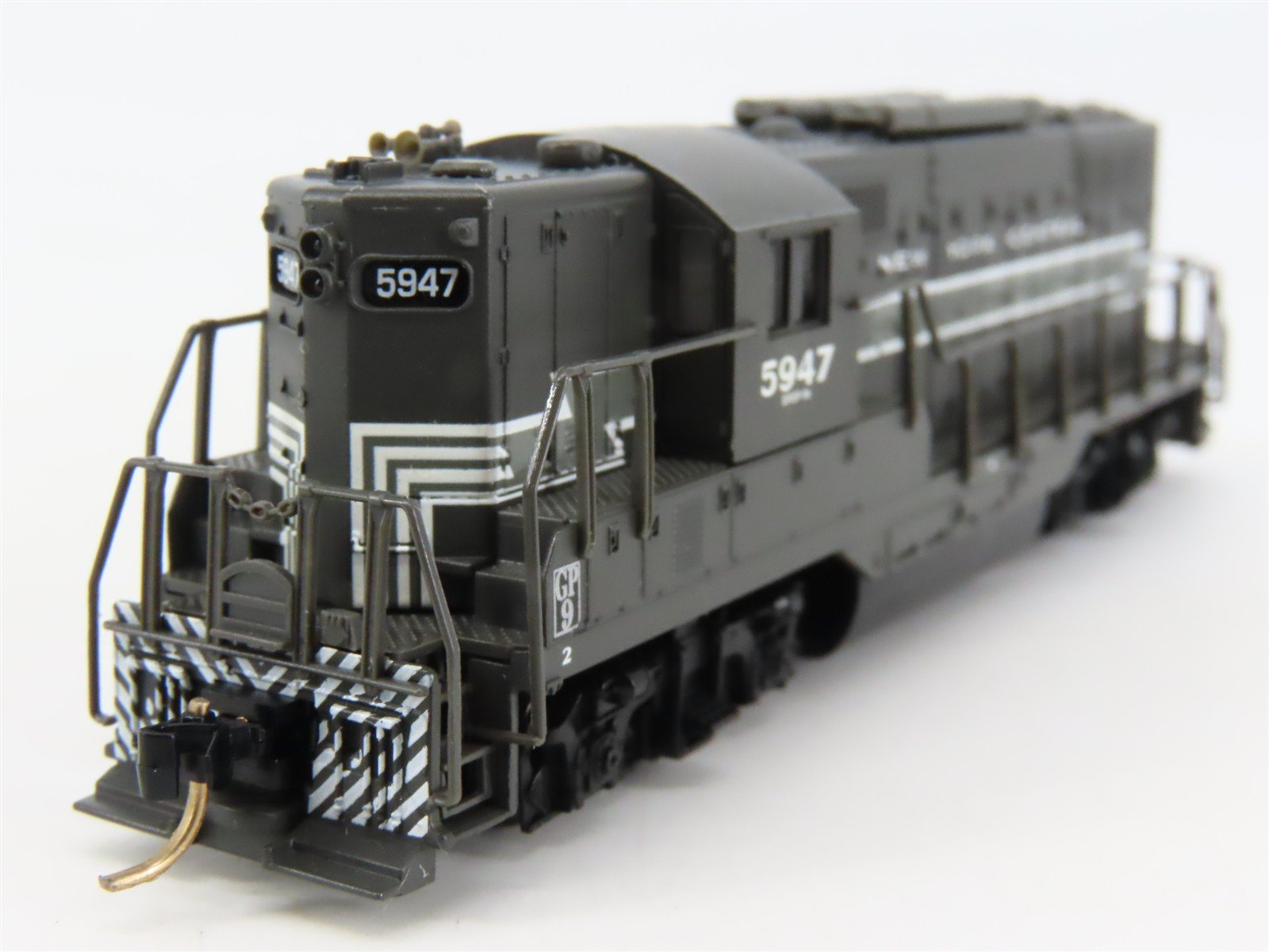 N Scale Atlas 48414 NYC New York Central EMD GP9TT Diesel Locomotive #5947