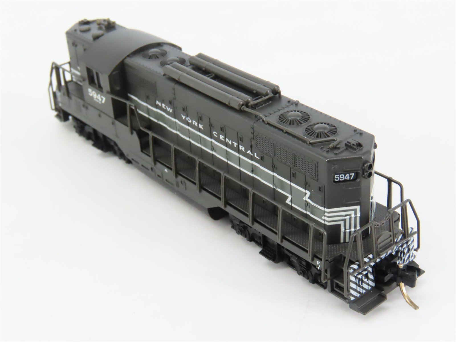 N Scale Atlas 48414 NYC New York Central EMD GP9TT Diesel Locomotive #5947