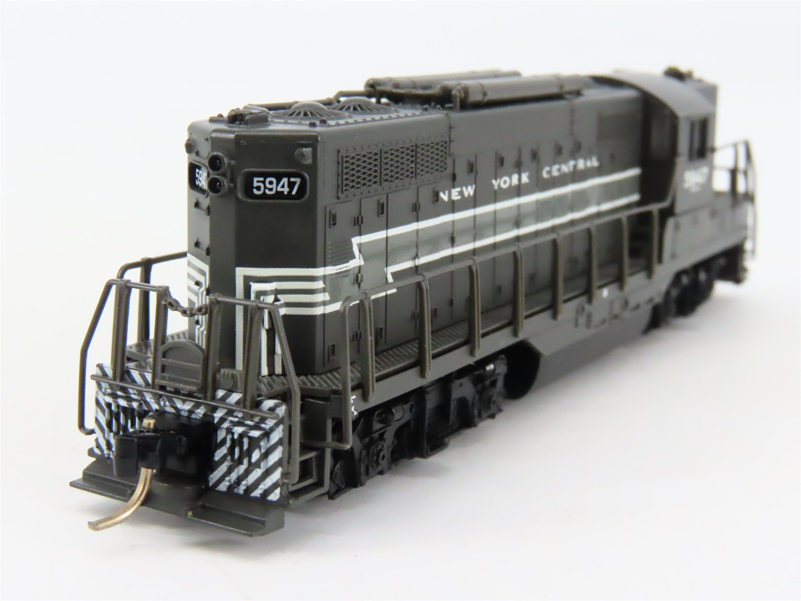 N Scale Atlas 48414 NYC New York Central EMD GP9TT Diesel Locomotive #5947