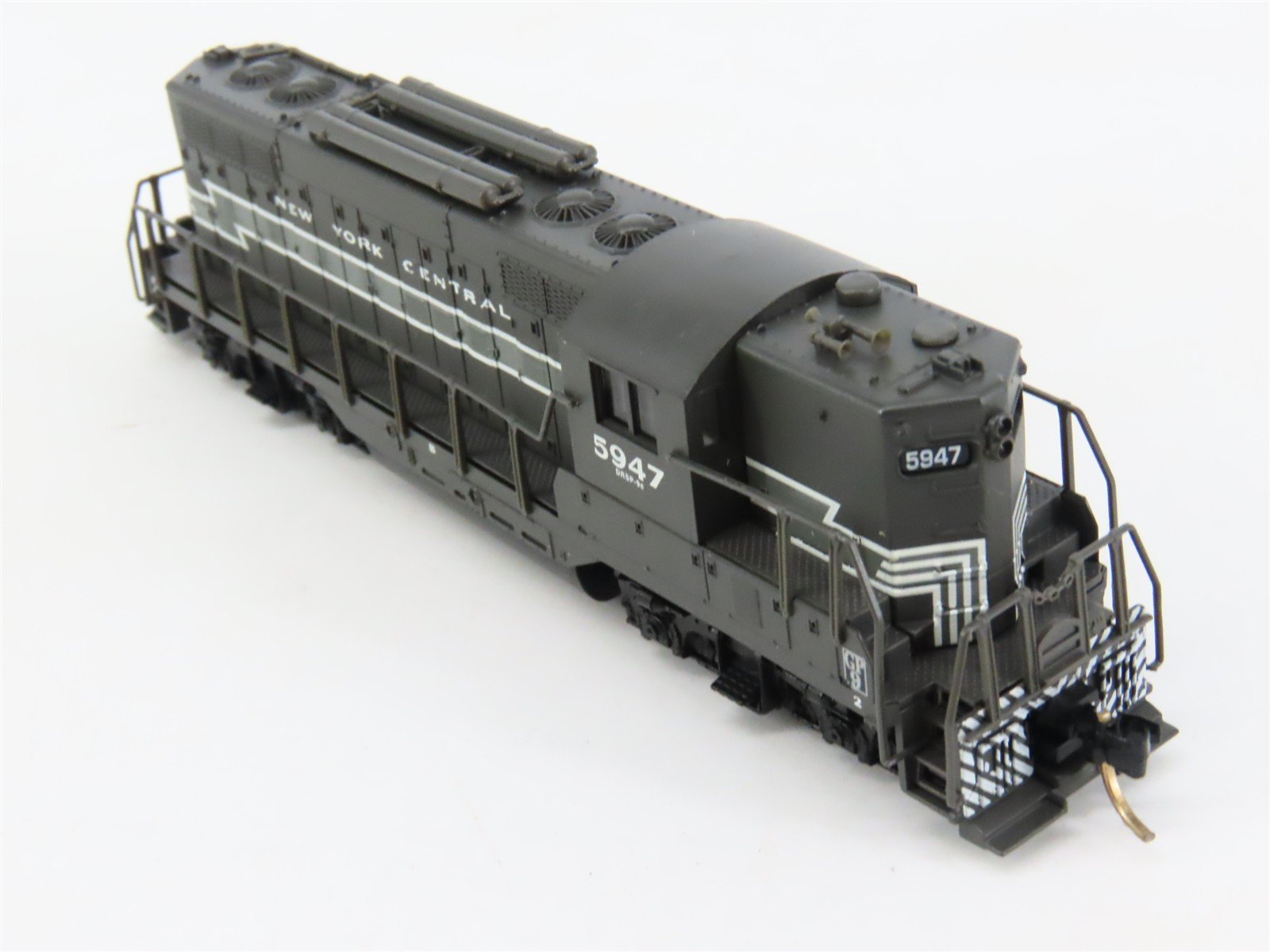 N Scale Atlas 48414 NYC New York Central EMD GP9TT Diesel Locomotive #5947