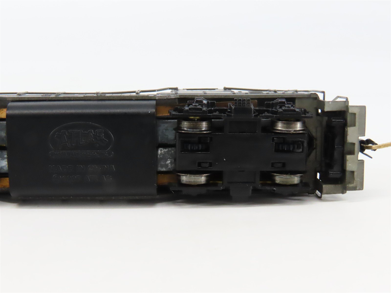 N Scale Atlas 48414 NYC New York Central EMD GP9TT Diesel Locomotive #5947