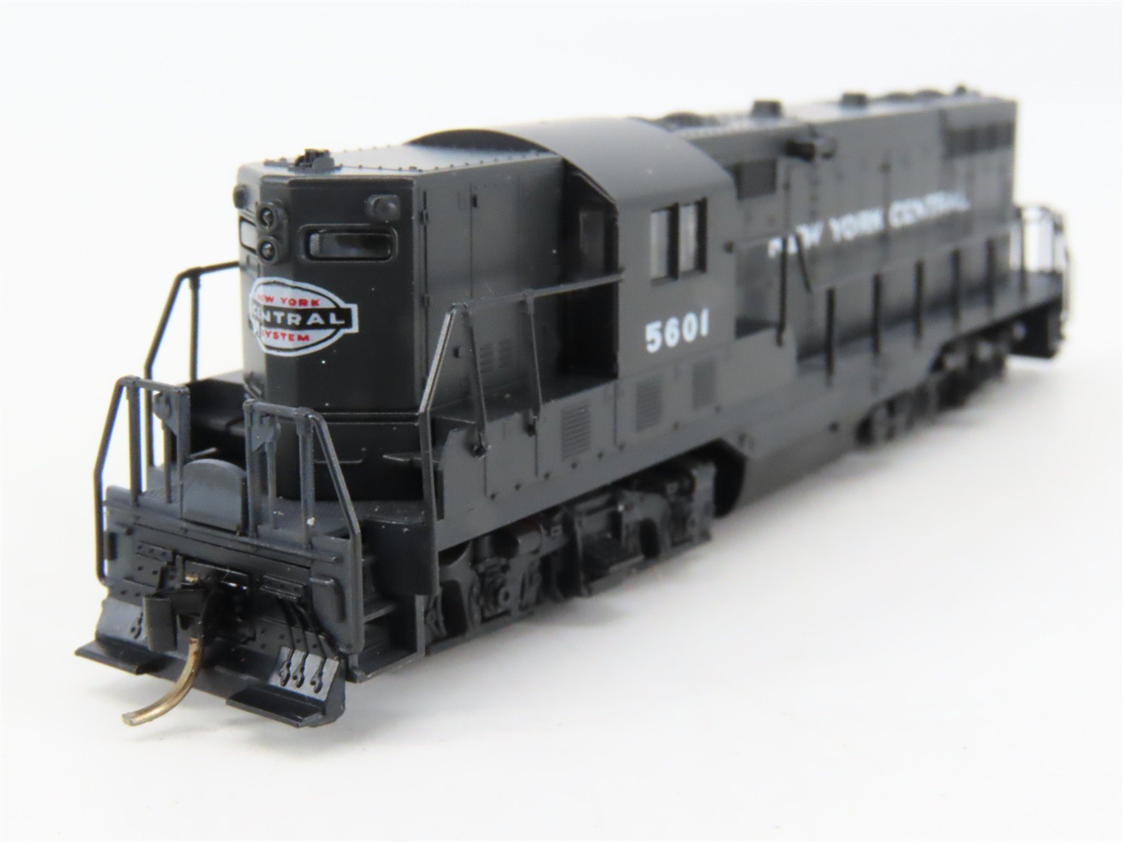 N Scale Atlas/KATO 4307 NYC New York Central EMD GP7 Diesel Locomotive #5601