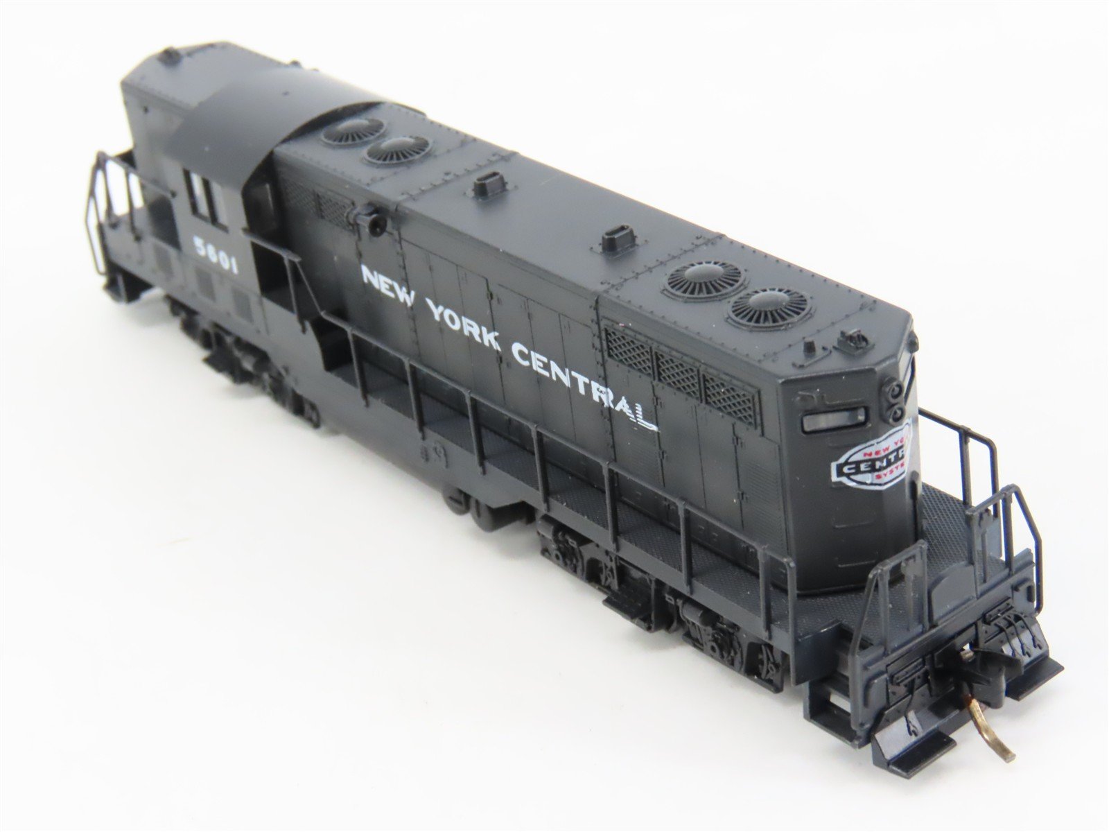 N Scale Atlas/KATO 4307 NYC New York Central EMD GP7 Diesel Locomotive #5601