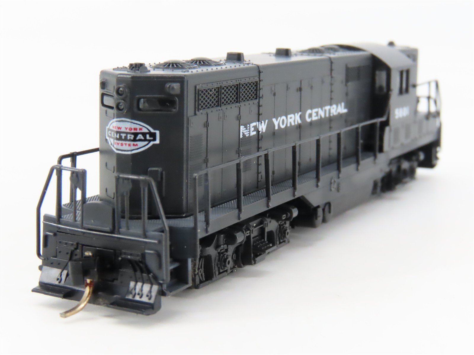 N Scale Atlas/KATO 4307 NYC New York Central EMD GP7 Diesel Locomotive #5601