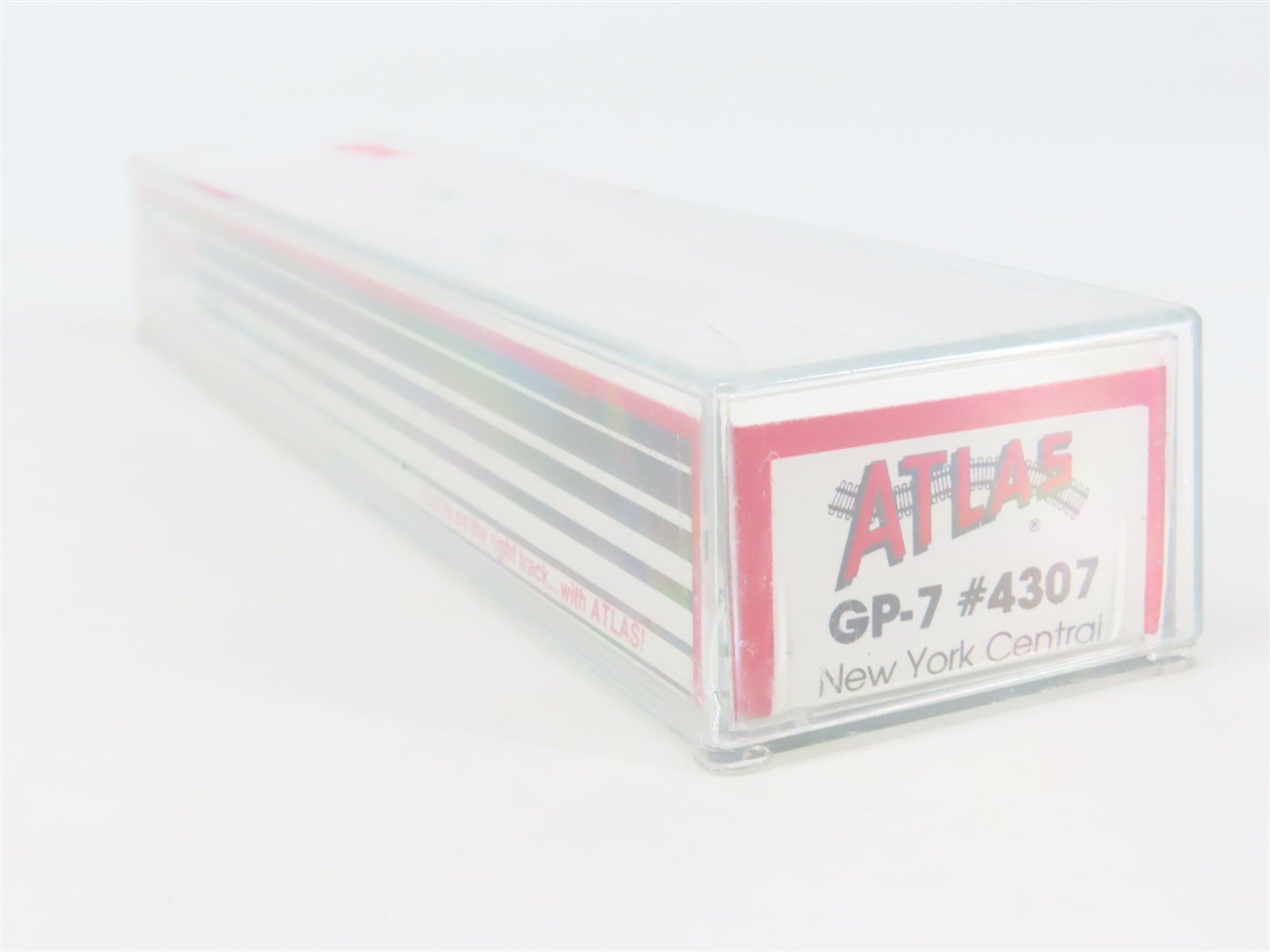 N Scale Atlas/KATO 4307 NYC New York Central EMD GP7 Diesel Locomotive #5601