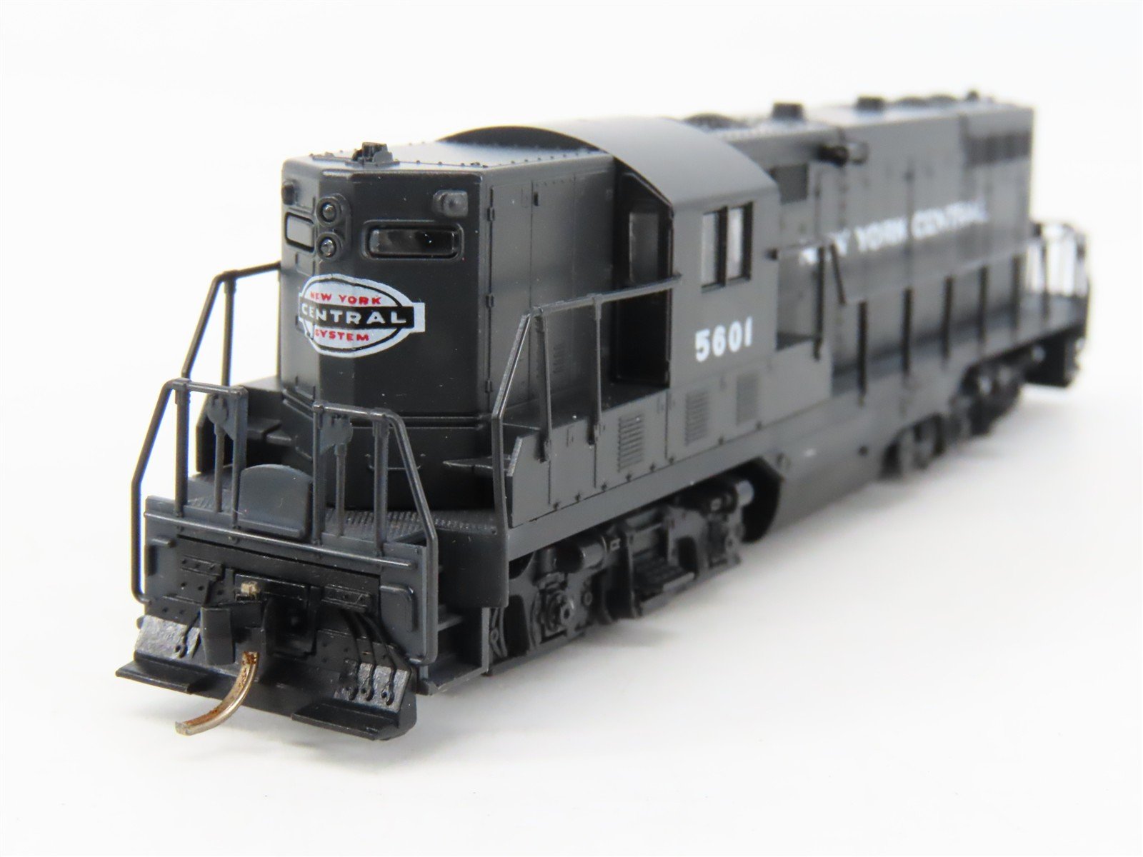 N Scale Atlas/KATO 4307 NYC New York Central EMD GP7 Diesel Locomotive #5601