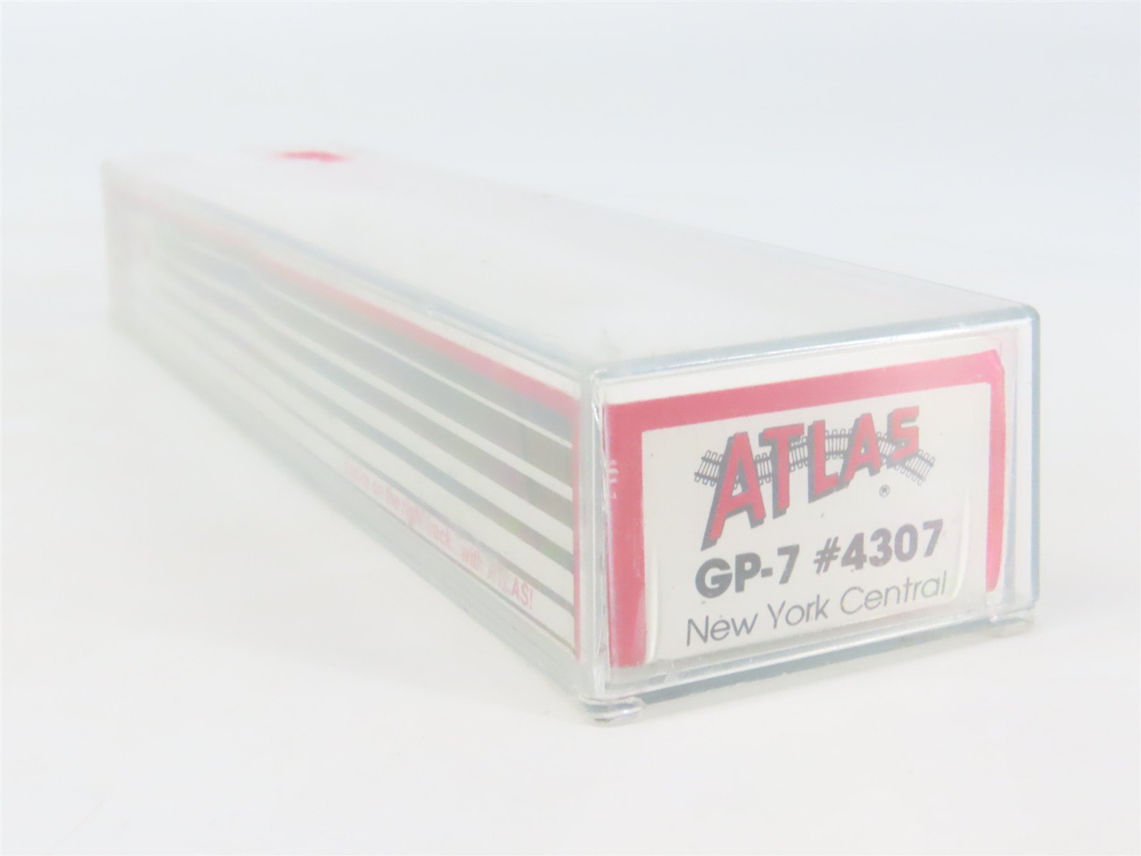 N Scale Atlas/KATO 4307 NYC New York Central EMD GP7 Diesel Locomotive #5601