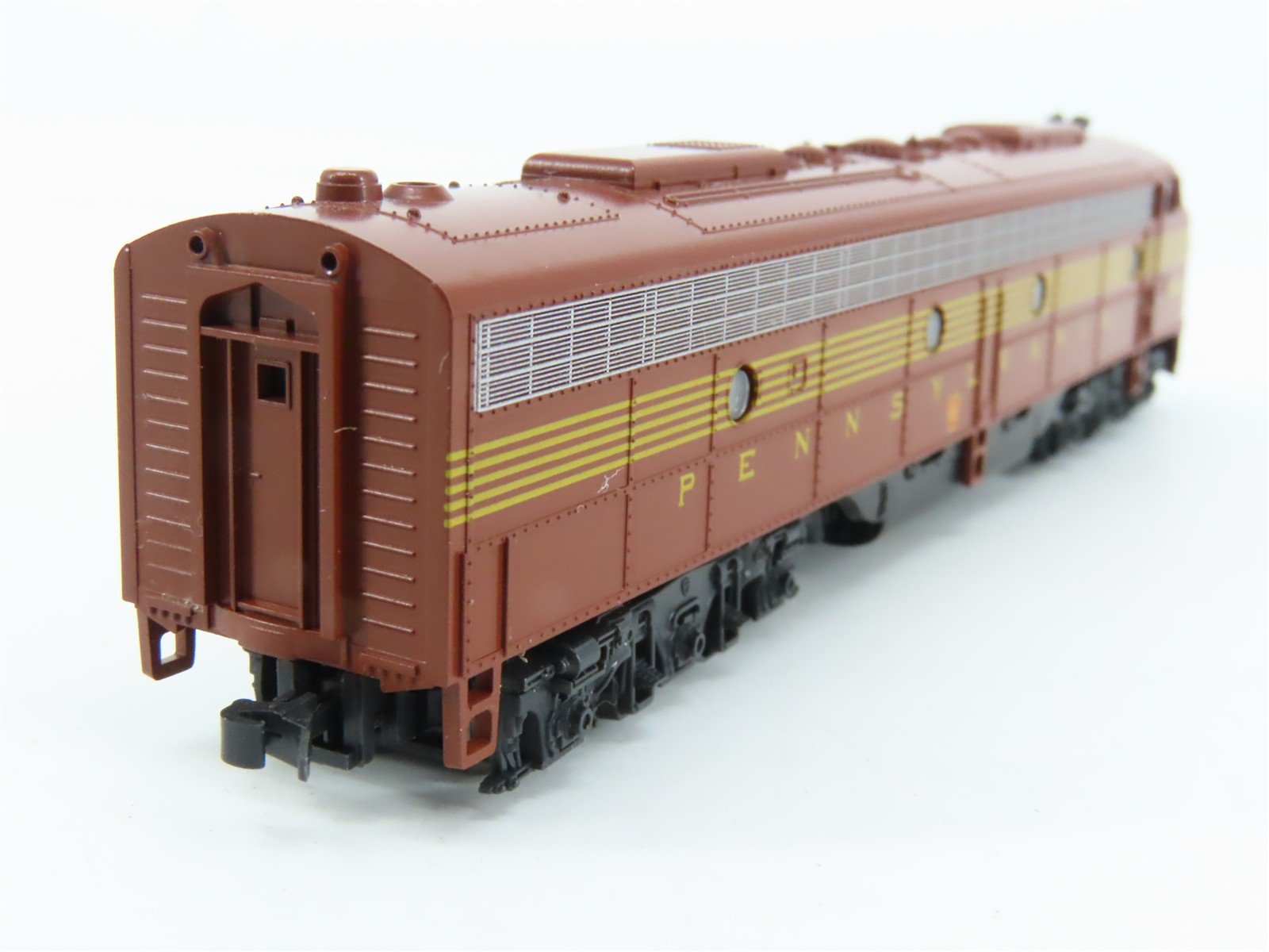 N Scale KATO 176-256 PRR Pennsylvania EMD E8/9A Diesel Locomotive #5802