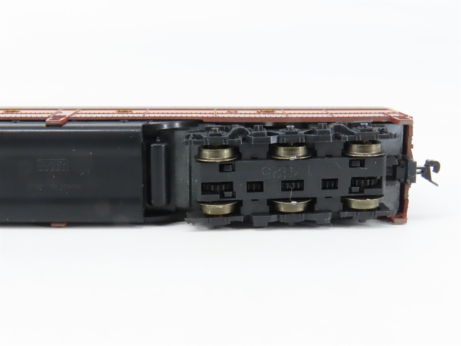 N Scale KATO 176-256 PRR Pennsylvania EMD E8/9A Diesel Locomotive #5802
