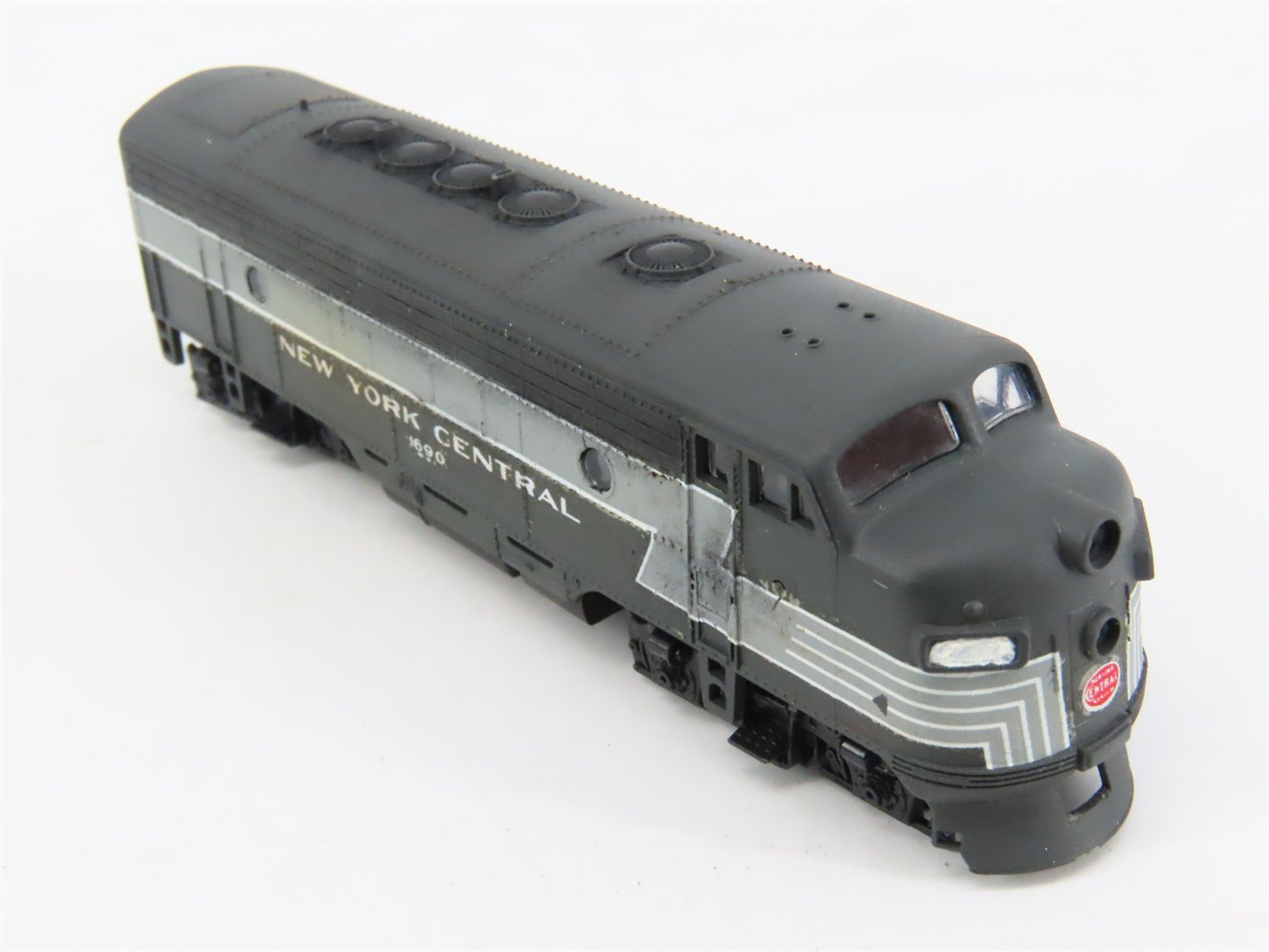 N Scale KATO 176-212 NYC New York Central F7A Diesel #1690 - Custom & Weathered