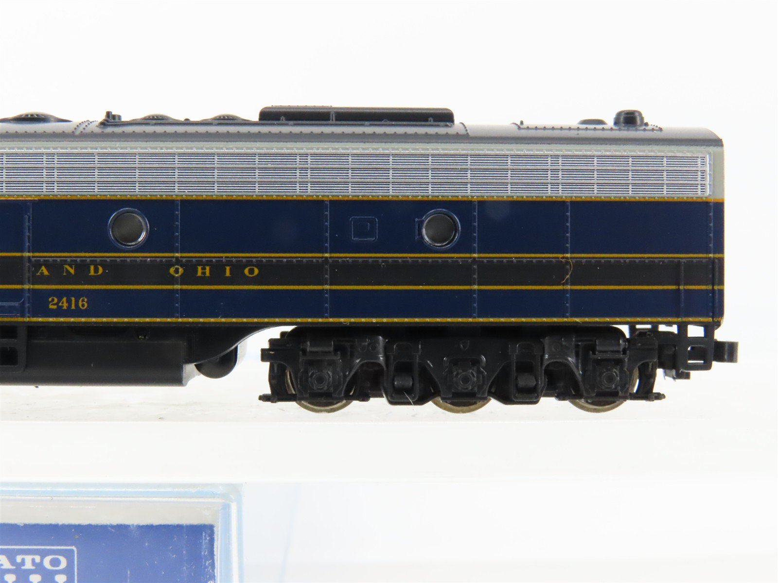 N Scale KATO 176-295 B&O Baltimore & Ohio EMD E8/9B Diesel Locomotive #2416