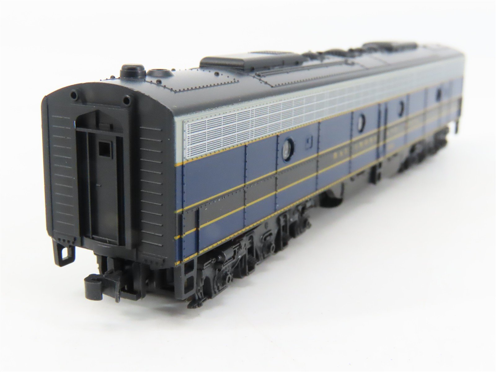 N Scale KATO 176-295 B&O Baltimore & Ohio EMD E8/9B Diesel Locomotive #2416