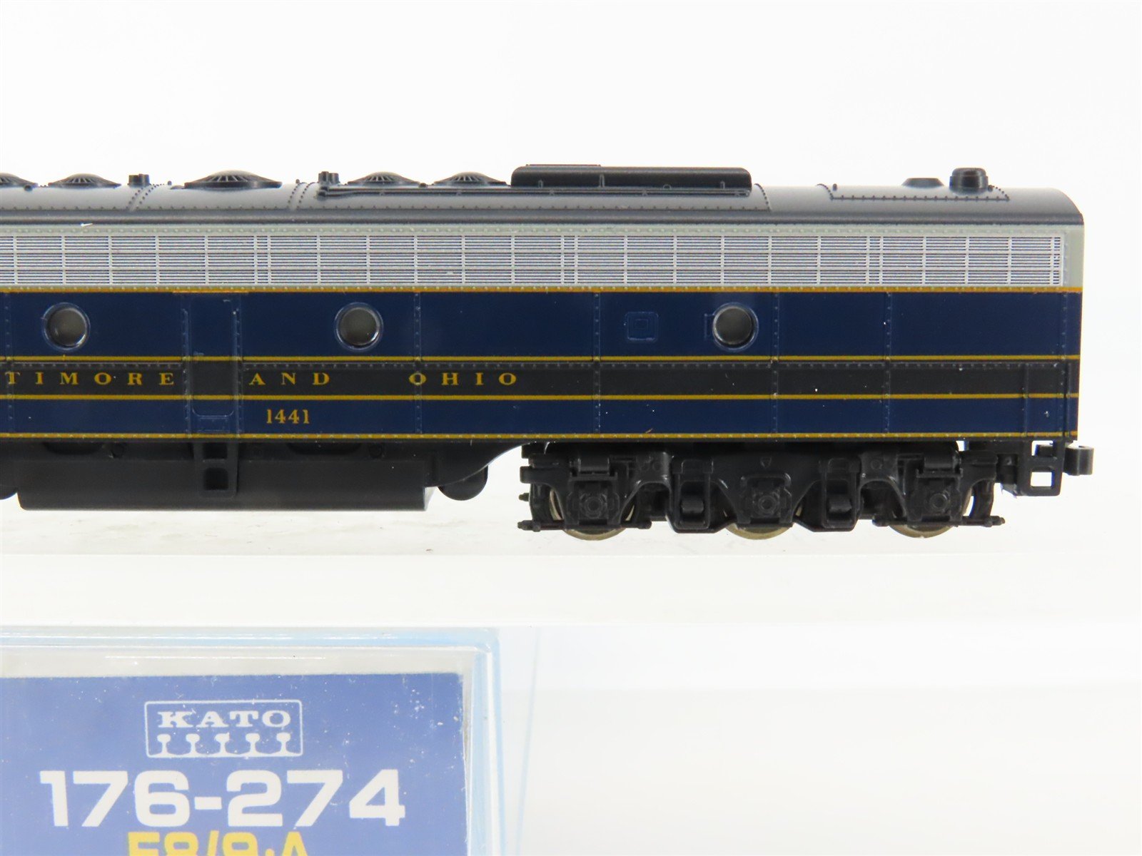 N Scale KATO 176-274 B&O Baltimore & Ohio EMD E8/9A Diesel Locomotive #1441