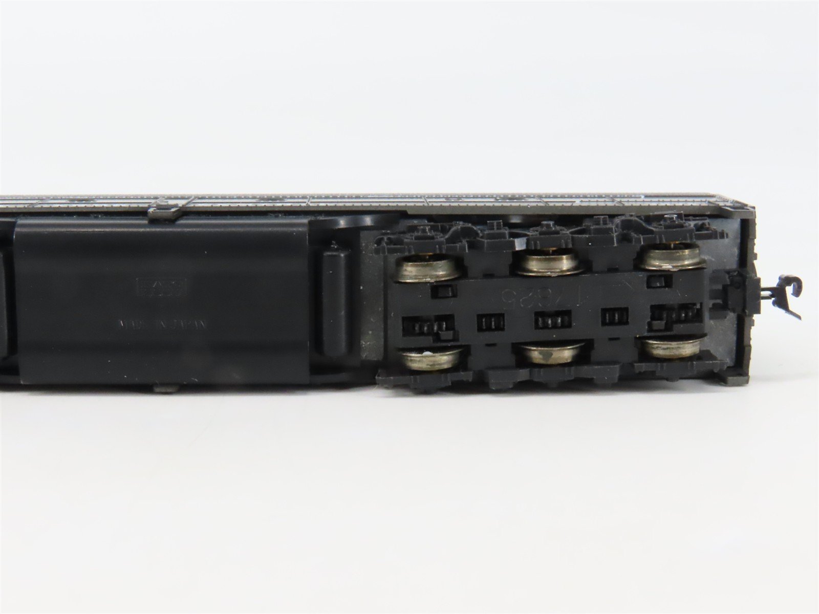 N Scale KATO 176-253 NYC New York Central EMD E8/9A Diesel Locomotive #4049