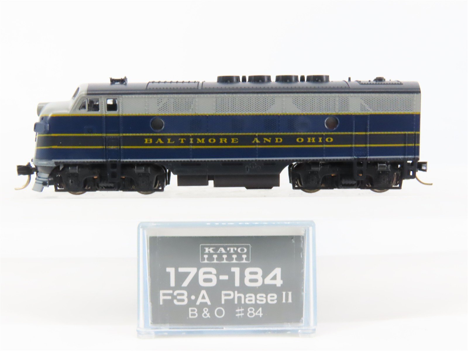 N Scale KATO 176-184 B&O Baltimore & Ohio EMD F3A Ph. 2 Diesel Locomotive #84