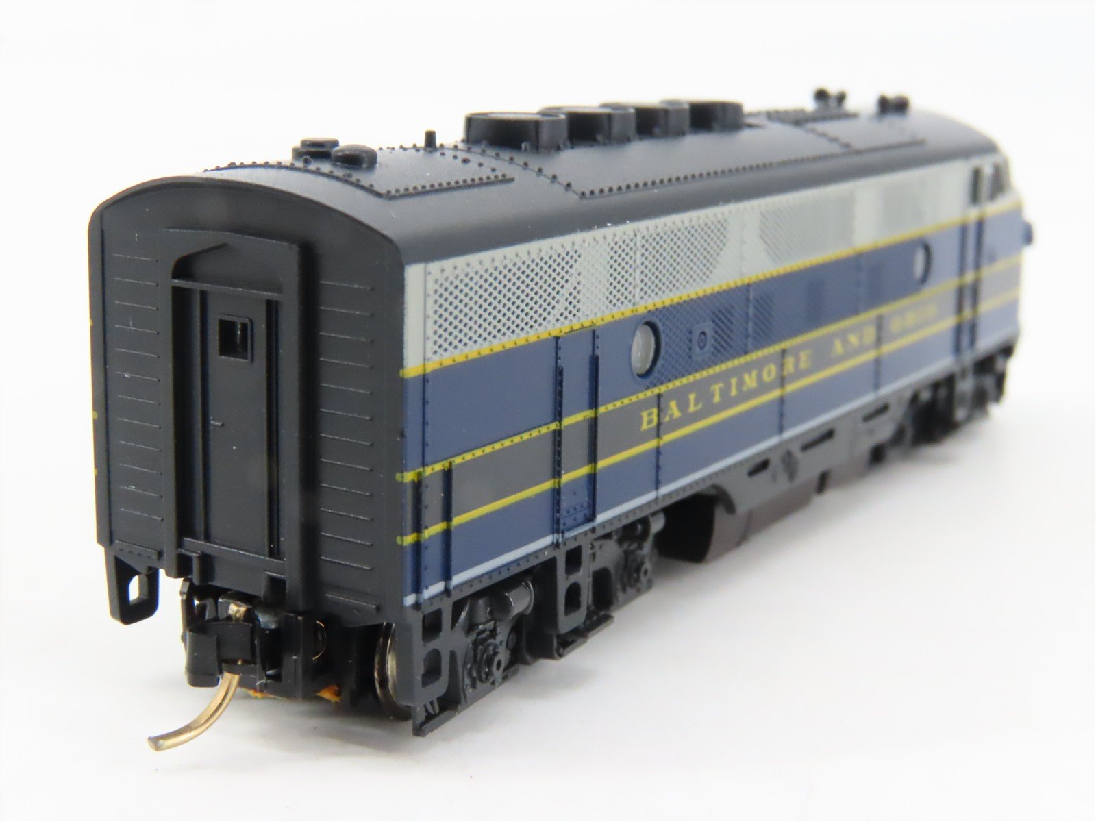 N Scale KATO 176-184 B&O Baltimore & Ohio EMD F3A Ph. 2 Diesel Locomotive #84
