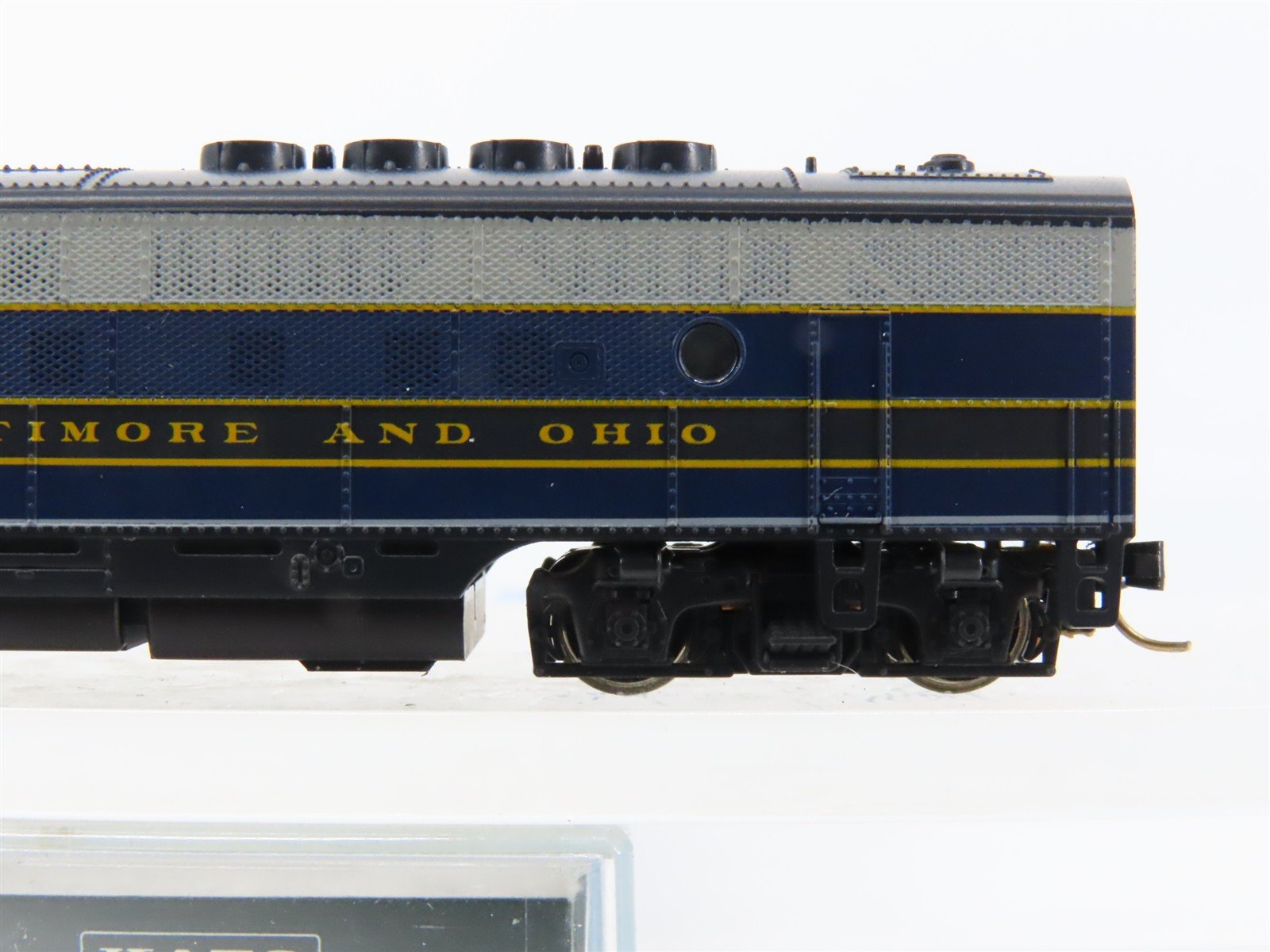 N Scale KATO 176-185 B&O Baltimore & Ohio EMD F3A Ph. 2 Diesel Locomotive #87