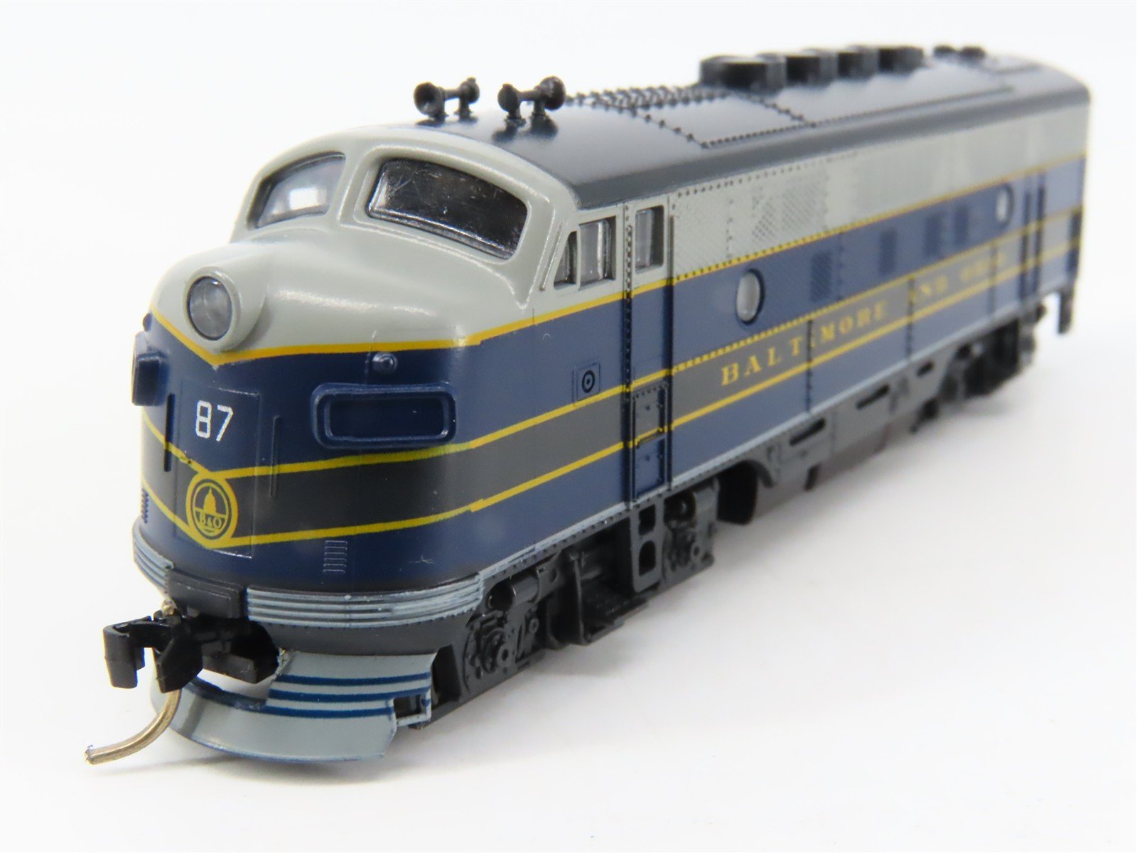 N Scale KATO 176-185 B&O Baltimore & Ohio EMD F3A Ph. 2 Diesel Locomotive #87