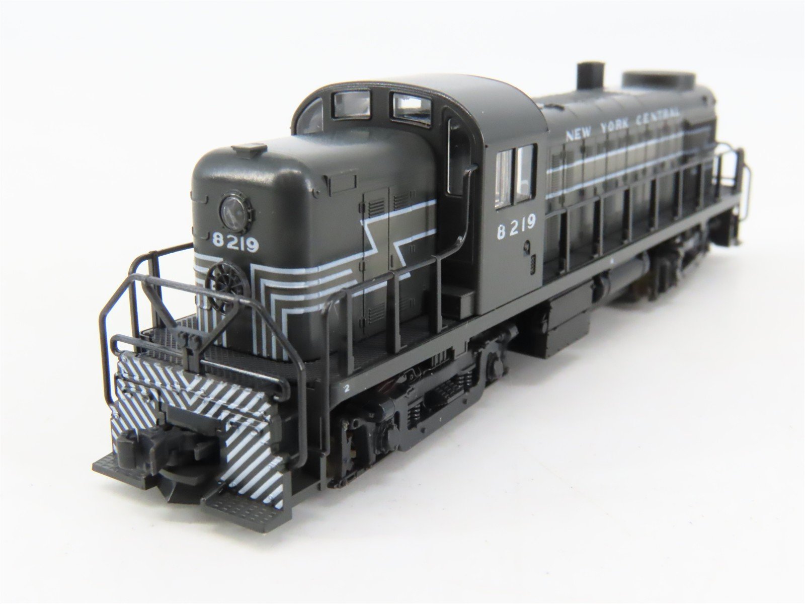 N Scale KATO 176-4509 NYC New York Central ALCO RS-2 Diesel #8219 - DCC Ready