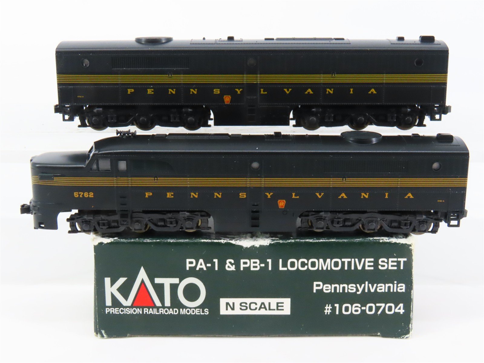 N Scale KATO 106-0704 PRR Pennsylvania ALCO PA-1/PB-1 Diesel Set - DCC Ready