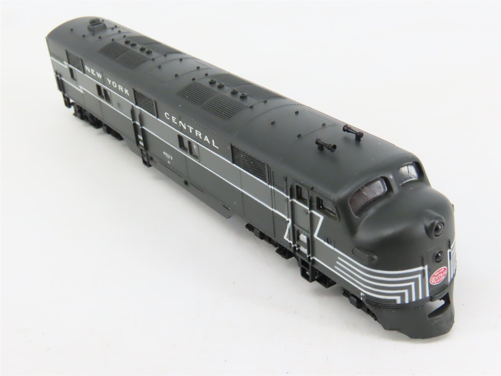 N Scale Life-Like 7012 NYC New York Central EMD E7A Diesel #4023