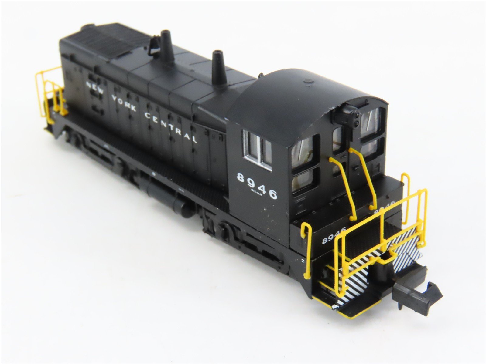 N Scale Life-Like 7891 NYC New York Central EMD SW9/1200 Diesel Switcher #8946