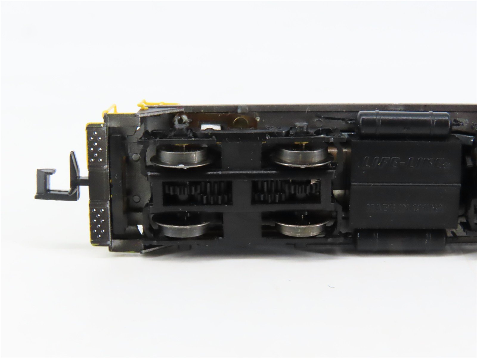 N Scale Life-Like 7891 NYC New York Central EMD SW9/1200 Diesel Switcher #8946