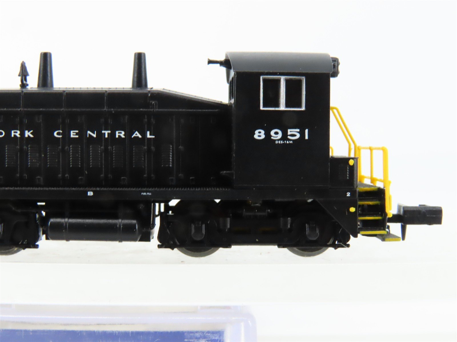 N Scale Life-Like 7892 NYC New York Central EMD SW9/1200 Diesel Switcher #8951