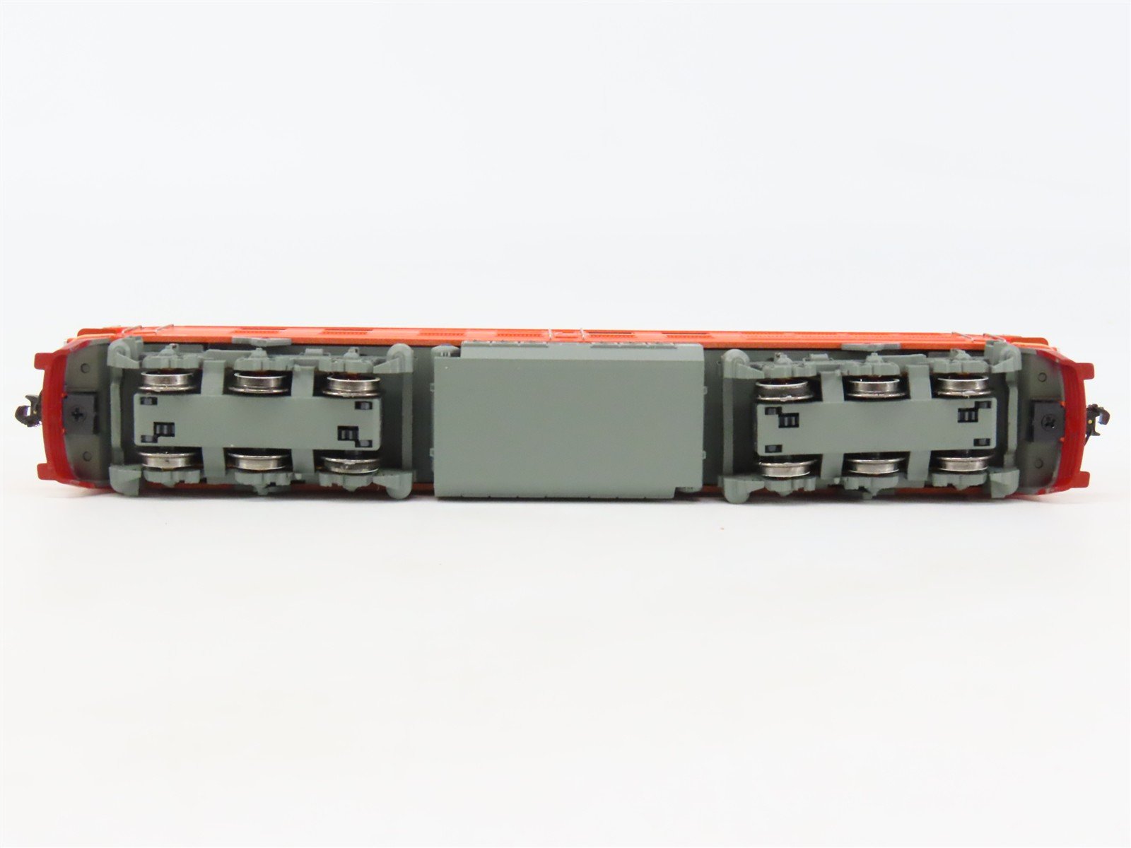 N Scale Changming DF4B Diesel Locomotive #2239