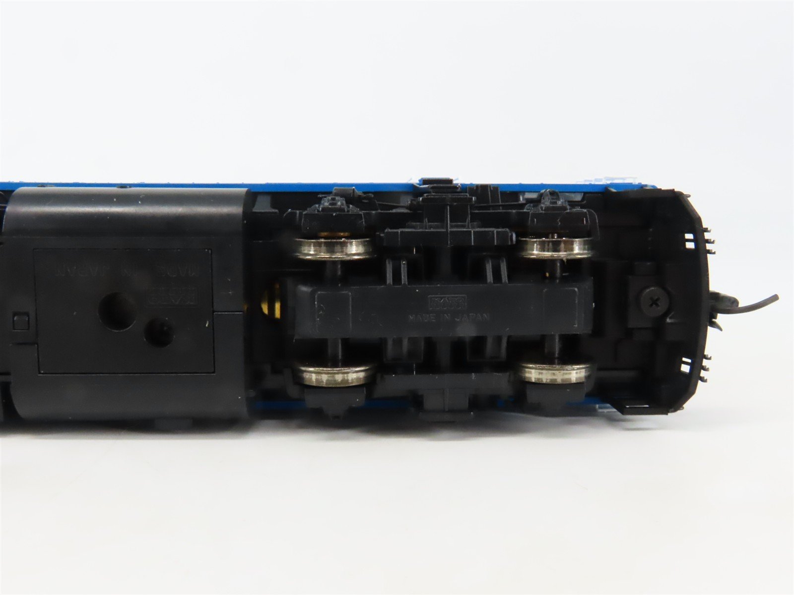 HO Scale Kato 37-571-LS Metra F40PH Diesel Locomotive #137 wDCC & Sound