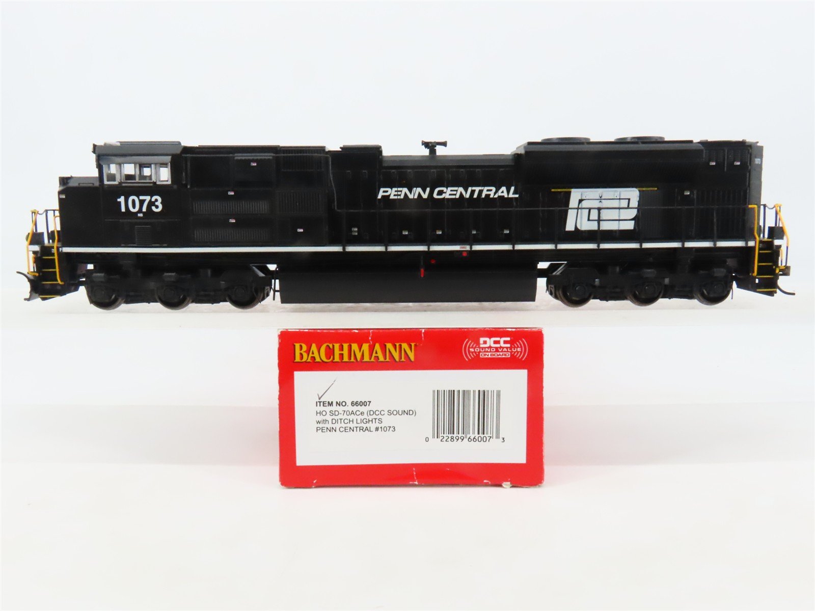 HO Bachmann 66007 NS Penn Central Heritage SD70ACe Diesel #1073 wDCC & Sound